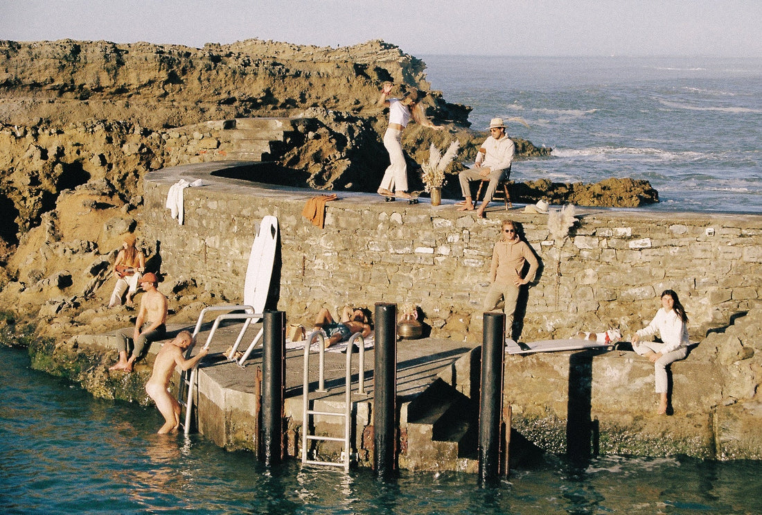 Tones of Happiness - Winter Co.