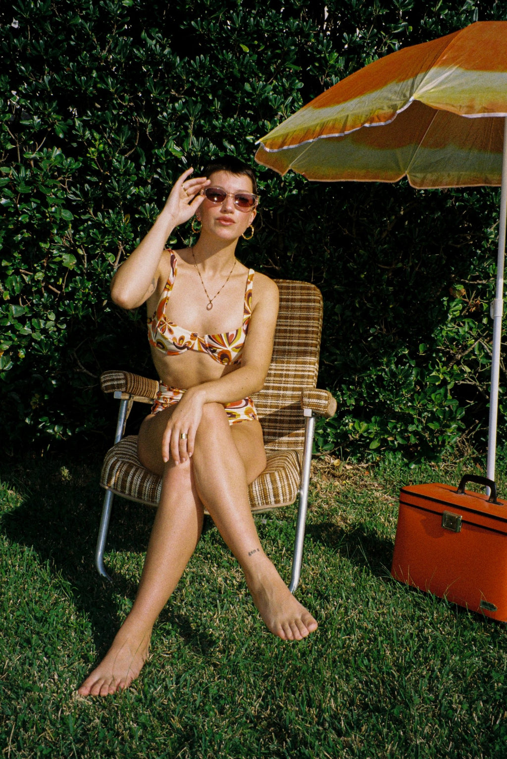 Dolphin Love Swim • Caprice Top 70's