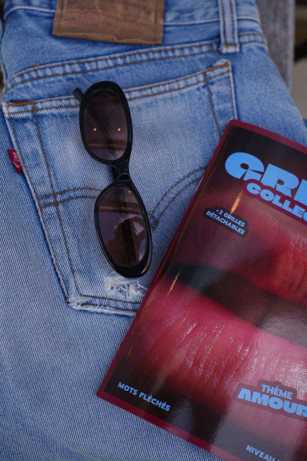 The LUV BUZZ ・Crap Eyewear