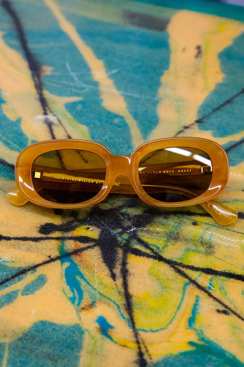 The Bikini Vision・Sunshine・Crap Eyewear – Colors of Surfing
