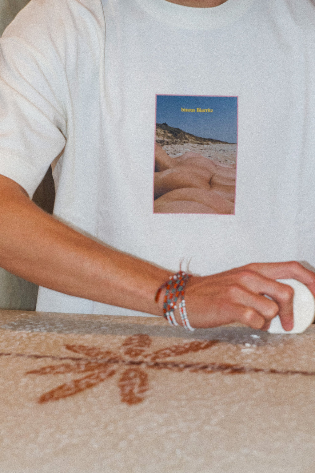 Bisous Biarritz · Tee