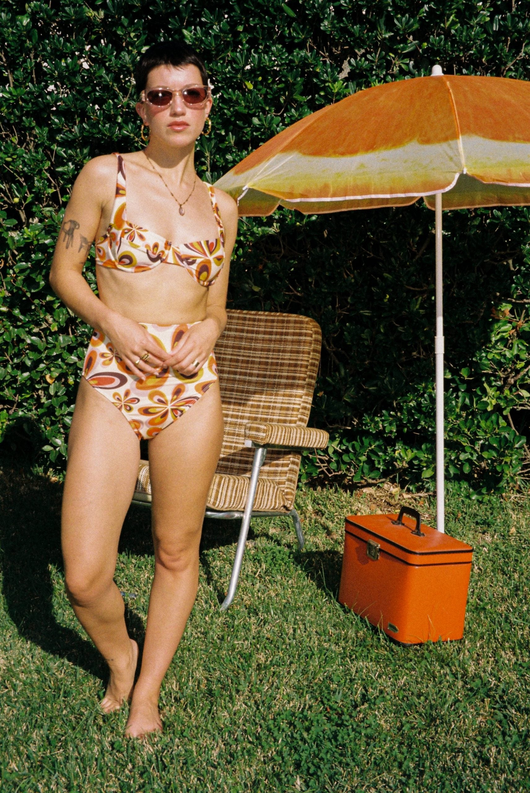 Dolphin Love Swim • Caprice Top 70's