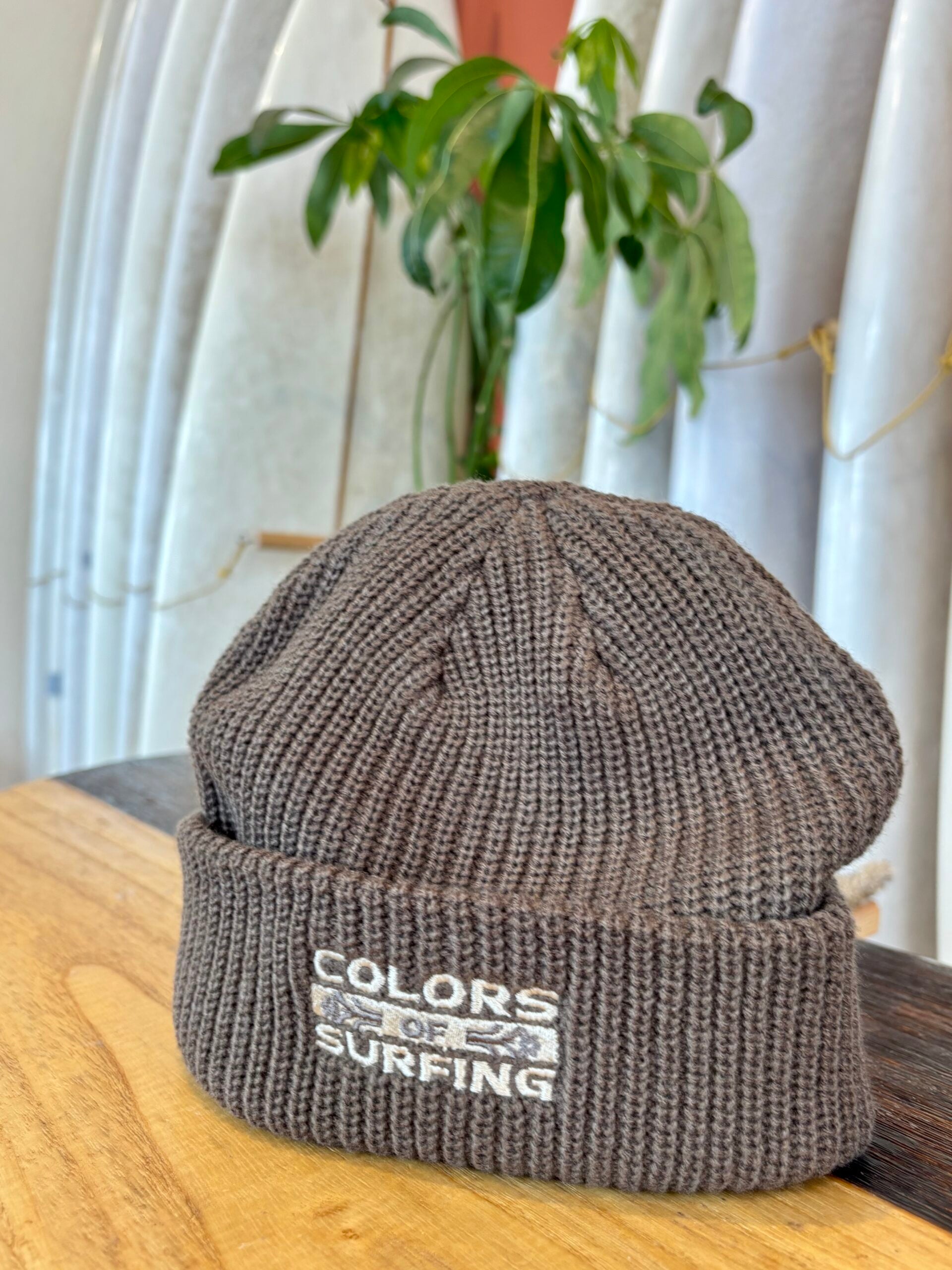 Colors Classic Beanie • Brown